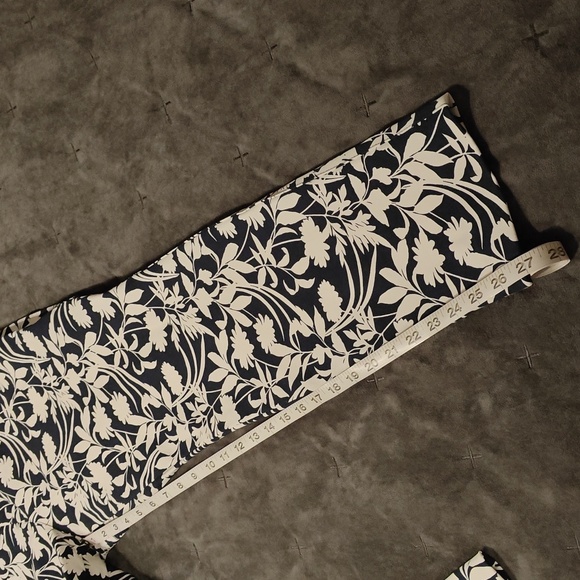 NWT Old Navy high rise skinny ankle pants - Picture 2 of 11